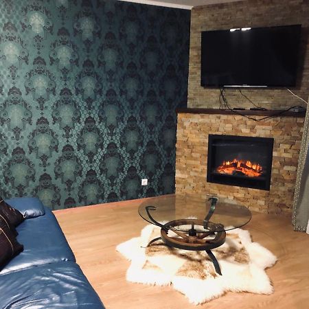 Vip Апартаменти Ternopil Ngoại thất bức ảnh