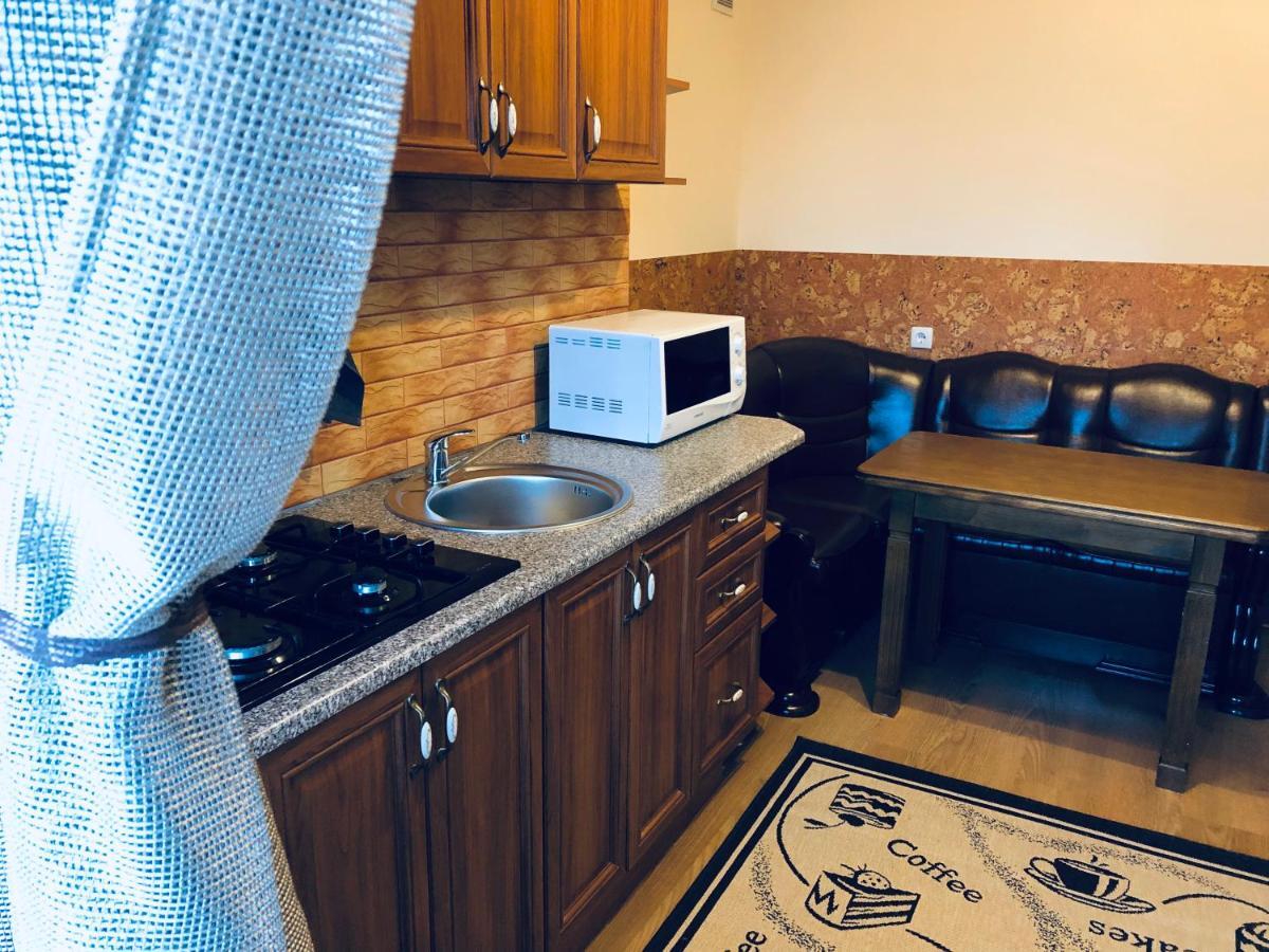 Vip Апартаменти Ternopil Ngoại thất bức ảnh